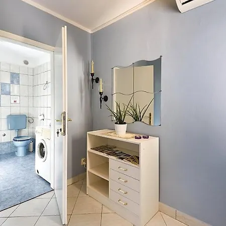 Apartamento With A Swimming Pool - 13020 Pula