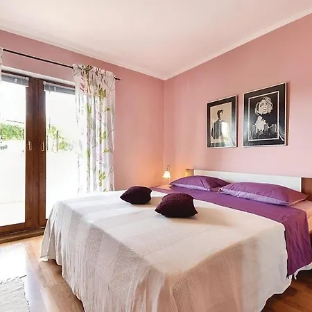 With A Swimming Pool - 13020 Apartment *