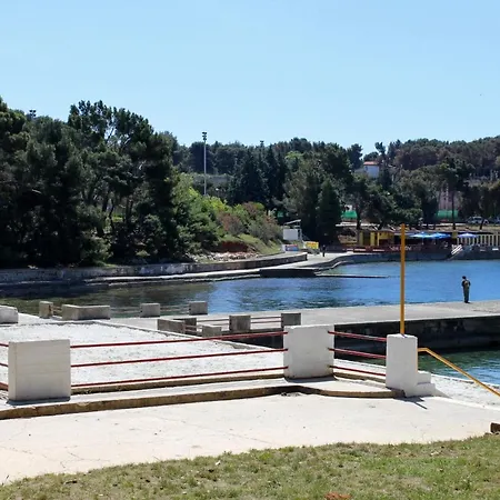 Διαμέρισμα With A Swimming Pool - 13020 *